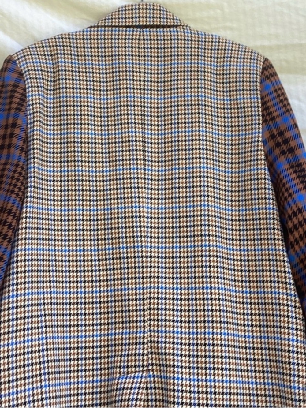 Plaid Blazer with Houndstooth Trim size XXS but fits like a SMALL - Picture 4 of 7